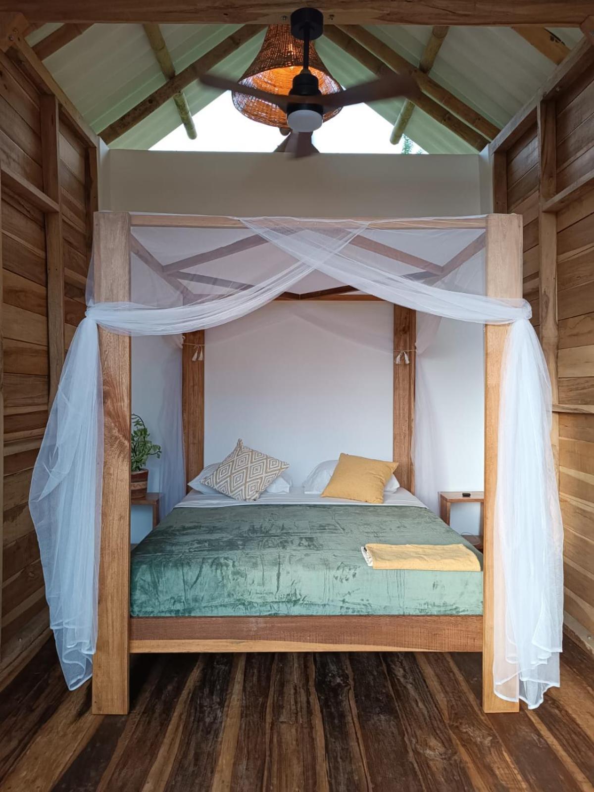 La Mona Eco Cabins Palomino Εξωτερικό φωτογραφία